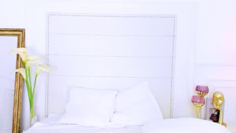 Naomi online show from February 26, 2:52 am