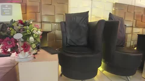 nao online show from February 5, 12:41 pm