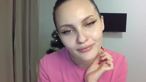 Tina online show from December 19, 10:32 pm