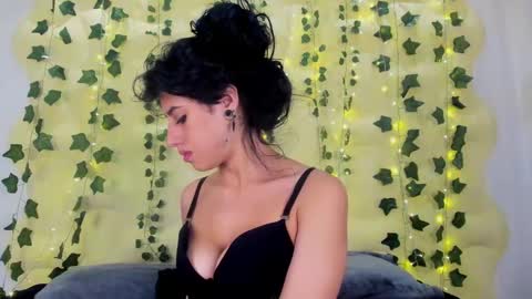 Maira online show from February 26, 8:13 pm