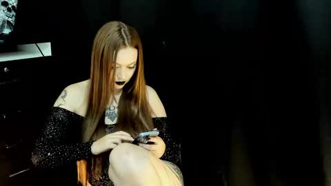 nastykatty_ online show from December 18, 10:35 pm