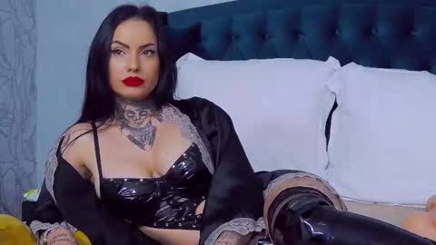 Natalia Cristal online show from October 17, 6:27 am