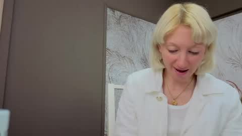 Natalie online show from April 14, 5:29 am