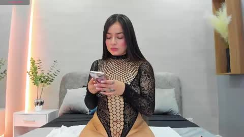 NATALIE BLAZE online show from May 31, 6:09 pm