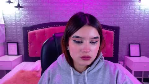 natalie  online show from October 13, 7:49 pm