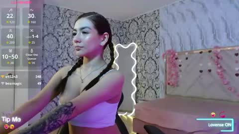 natalie_tay online show from July 1, 12:15 pm