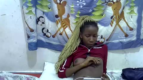 natalih online show from December 13, 5:38 am