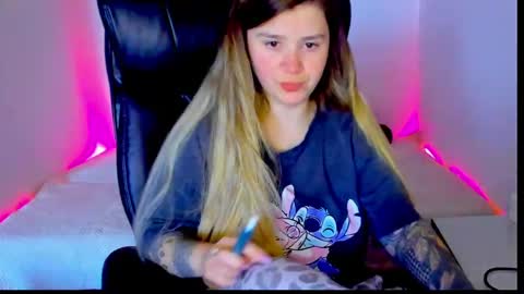 natalisecret online show from May 2, 12:30 pm