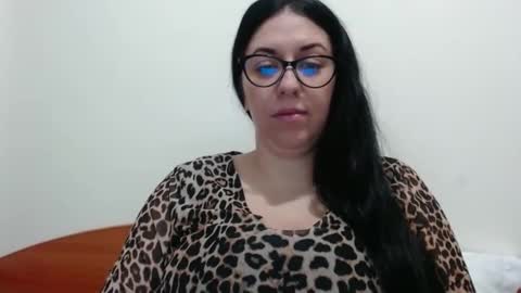 natally online show from February 4, 9:49 am