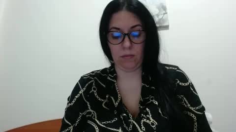 natally online show from February 5, 9:15 am