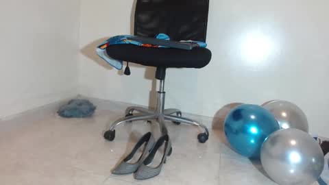 nath_dawson online show from September 20, 1:31 pm