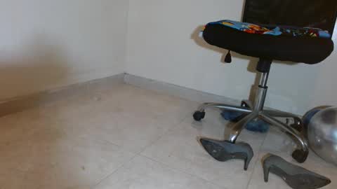 nath_dawson online show from September 16, 12:57 pm