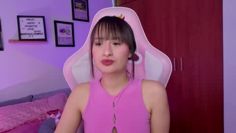 Nathalia Ramirez online show from February 18, 4:44 am