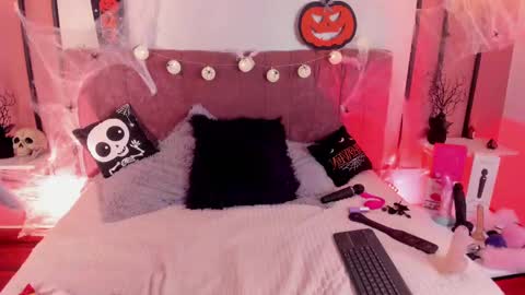 nathalia_stone online show from October 4, 7:29 pm