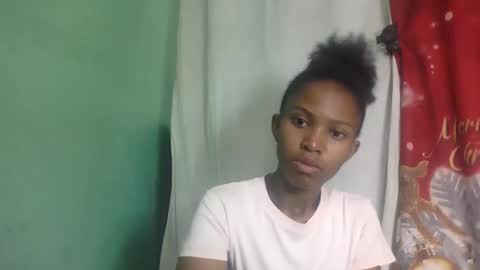 nathalie004 online show from October 13, 5:10 am