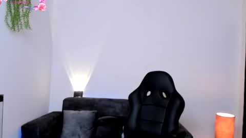 NATHALIE online show from January 30, 2:49 am