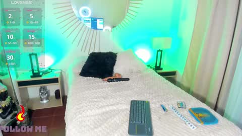 andrea Instagram..natta smithh online show from January 22, 2:59 am