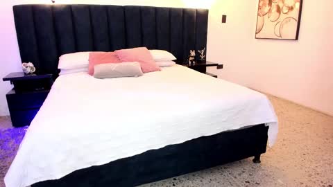 nattashaa online show from February 28, 11:36 am