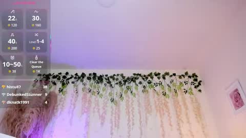 natti_london online show from December 18, 5:34 am