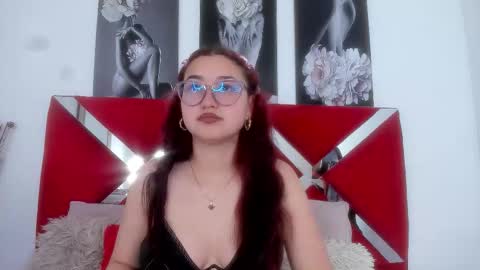 natty_redvelvet online show from October 29, 3:33 am