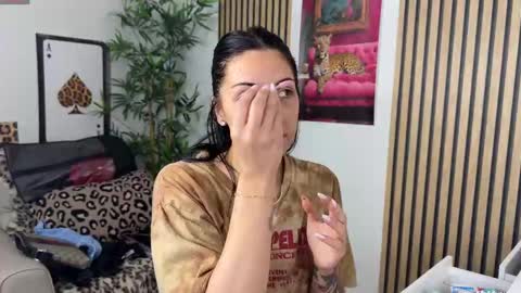 NATTY FIERROS online show from September 15, 9:22 pm