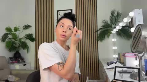 NATTY FIERROS online show from October 15, 6:10 pm