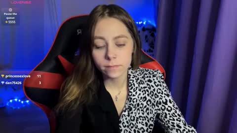 natural_babe666 online show from March 6, 6:59 pm