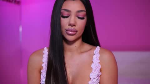 Naty online show from February 18, 5:09 am