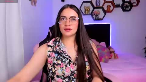 Anna online show from June 25, 4:56 am