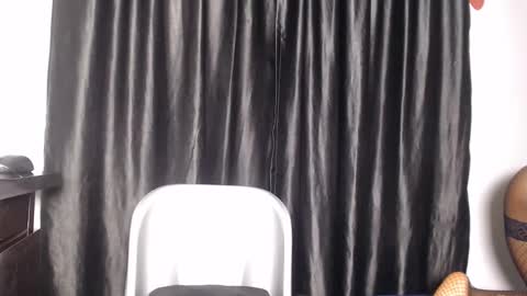 laura online show from September 15, 7:16 am