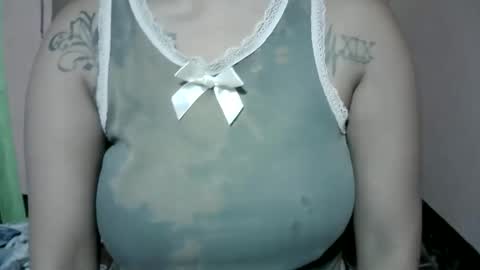 naughtymom_33 online show from October 31, 7:40 pm