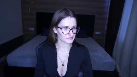 Ur Nurse online show from December 1, 8:07 am