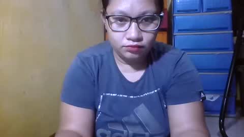 naughtypinay08 online show from October 24, 8:16 pm
