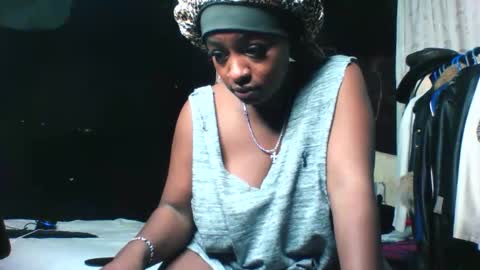 naughtyrebel01 online show from June 5, 2:59 am