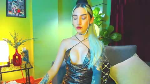 Mila aka Dominika - Nov 20 Birthday show  Onlyfans Naugthymila online show from April 18, 1:52 am