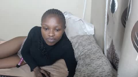 nawtylarissa_ online show from October 1, 12:48 am