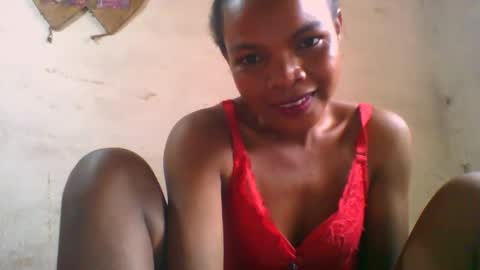 Nayla online show from February 1, 8:46 am