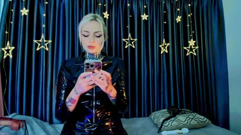 necroblonde online show from May 9, 6:04 am