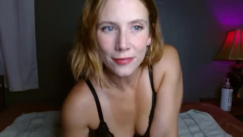 JenniferJen online show from September 24, 11:48 pm