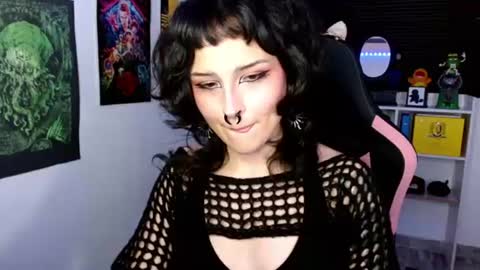 Neena Nyx online show from July 9, 1:19 am