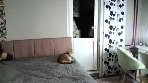 nefertiti_queen online show from September 9, 8:08 pm