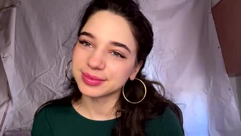 Angelihee online show from April 8, 10:17 am