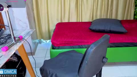 Salome Nena cupcake online show from February 27, 12:05 pm