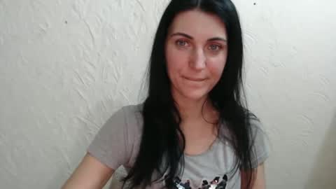 Nensy online show from February 11, 2:35 pm