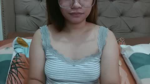 nerdysweetpinay online show from September 13, 2:52 am