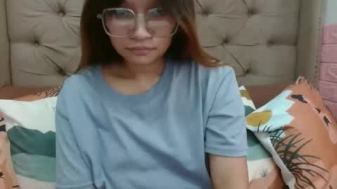 nerdysweetpinay online show from September 11, 2:34 am