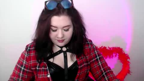 nereia online show from April 29, 7:55 am