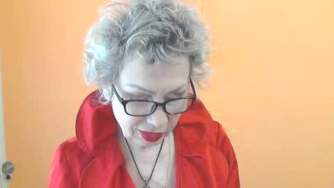 NessyJenixs online show from April 29, 7:55 am