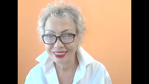 NessyJenixs online show from September 11, 8:03 am