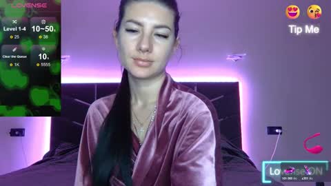 Nessy online show from December 4, 6:55 am